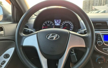 Hyundai Solaris II рестайлинг, 2011 год, 670 000 рублей, 7 фотография