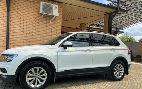 Volkswagen Tiguan II, 2020 год, 3 250 000 рублей, 3 фотография