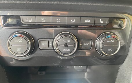 Volkswagen Tiguan II, 2020 год, 3 250 000 рублей, 15 фотография