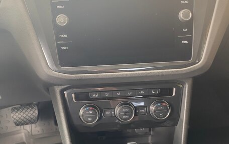 Volkswagen Tiguan II, 2020 год, 3 250 000 рублей, 16 фотография