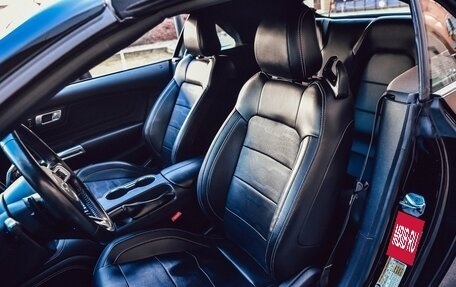 Ford Mustang VI рестайлинг, 2018 год, 3 490 000 рублей, 6 фотография