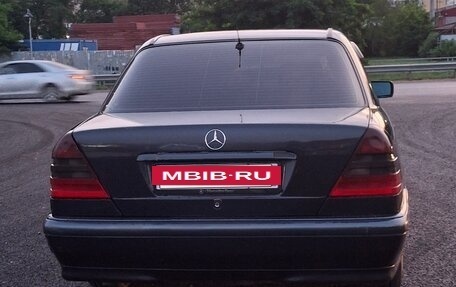 Mercedes-Benz C-Класс, 1998 год, 500 000 рублей, 12 фотография