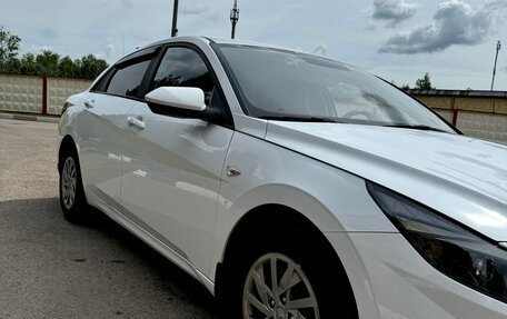 Hyundai Elantra, 2021 год, 1 650 000 рублей, 4 фотография