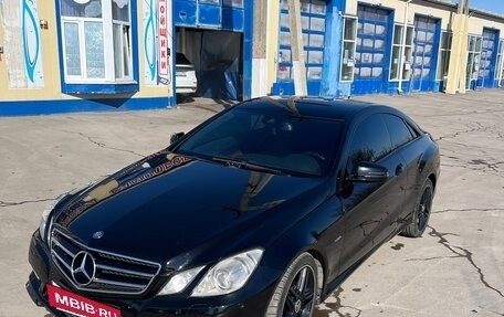 Mercedes-Benz E-Класс, 2010 год, 1 350 000 рублей, 2 фотография