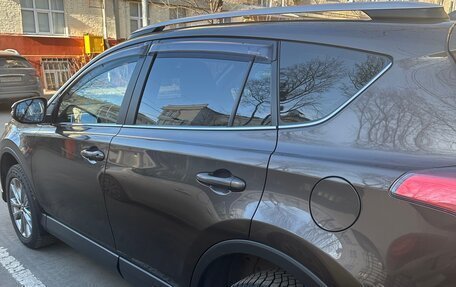 Toyota RAV4, 2018 год, 2 450 000 рублей, 3 фотография