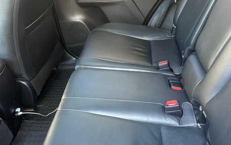 Toyota RAV4, 2018 год, 2 450 000 рублей, 10 фотография
