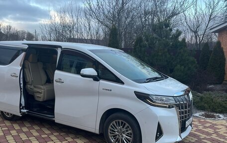 Toyota Alphard III, 2020 год, 5 900 000 рублей, 2 фотография