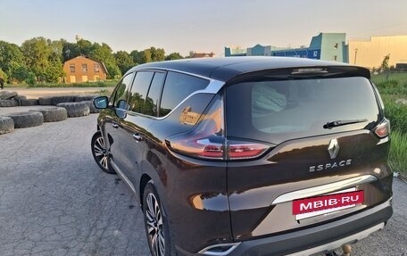 Renault Espace V рестайлинг, 2017 год, 1 850 000 рублей, 7 фотография