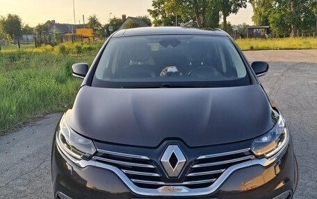 Renault Espace V рестайлинг, 2017 год, 1 850 000 рублей, 3 фотография