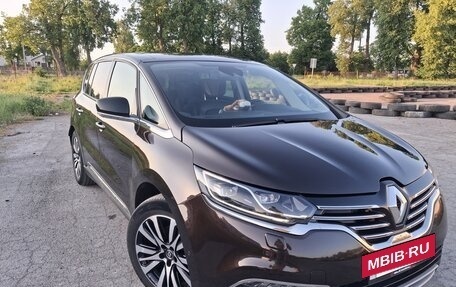 Renault Espace V рестайлинг, 2017 год, 1 850 000 рублей, 9 фотография