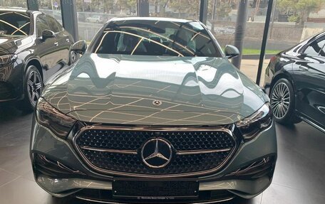 Mercedes-Benz E-Класс, 2024 год, 11 500 000 рублей, 2 фотография
