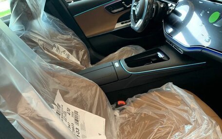Mercedes-Benz E-Класс, 2024 год, 11 500 000 рублей, 16 фотография