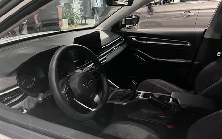 Geely Emgrand, 2024 год, 2 243 990 рублей, 7 фотография