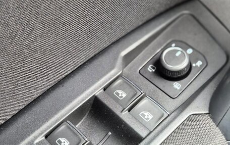 Volkswagen Tiguan II, 2019 год, 2 790 000 рублей, 12 фотография