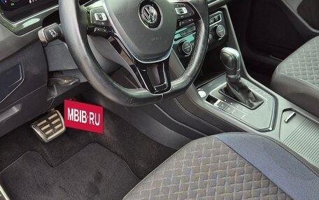 Volkswagen Tiguan II, 2019 год, 2 790 000 рублей, 6 фотография