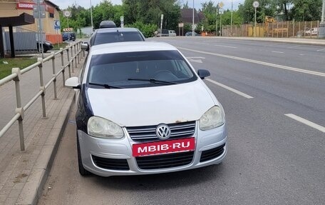 Volkswagen Jetta VI, 2010 год, 500 000 рублей, 2 фотография