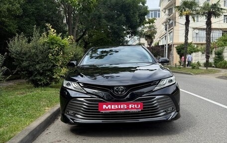 Toyota Camry, 2020 год, 2 850 000 рублей, 8 фотография