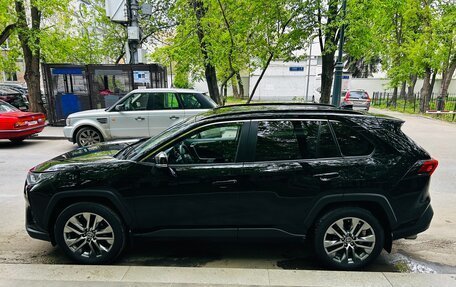 Toyota RAV4, 2021 год, 4 100 000 рублей, 4 фотография