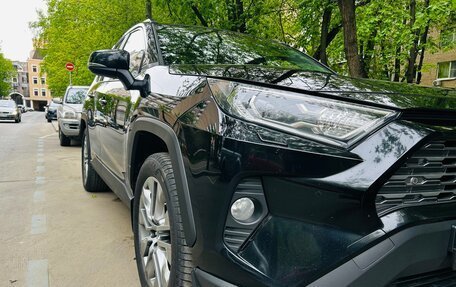 Toyota RAV4, 2021 год, 4 100 000 рублей, 13 фотография