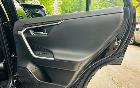 Toyota RAV4, 2021 год, 4 100 000 рублей, 25 фотография