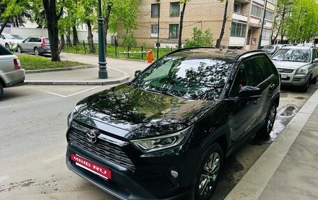 Toyota RAV4, 2021 год, 4 100 000 рублей, 15 фотография