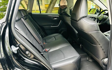 Toyota RAV4, 2021 год, 4 100 000 рублей, 26 фотография