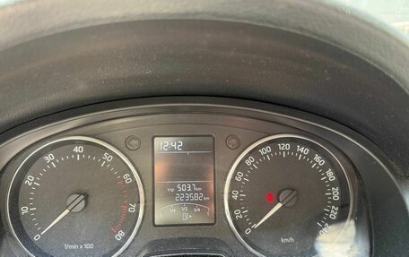 Skoda Rapid I, 2014 год, 575 000 рублей, 22 фотография