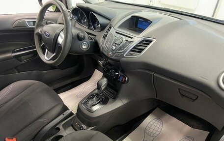 Ford Fiesta, 2016 год, 748 000 рублей, 8 фотография