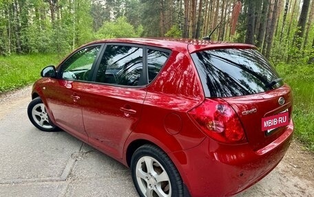 KIA cee'd I рестайлинг, 2009 год, 765 000 рублей, 2 фотография