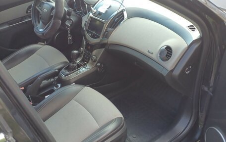 Chevrolet Cruze II, 2013 год, 890 000 рублей, 8 фотография