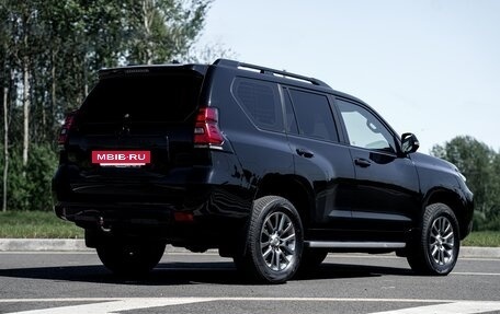 Toyota Land Cruiser Prado 150 рестайлинг 2, 2017 год, 5 300 000 рублей, 4 фотография