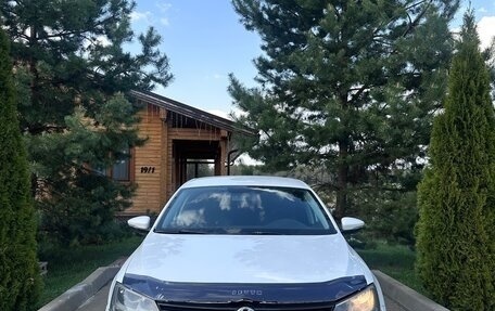 Volkswagen Jetta VI, 2014 год, 700 000 рублей, 2 фотография