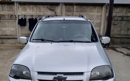 Chevrolet Niva I рестайлинг, 2011 год, 670 000 рублей, 1 фотография