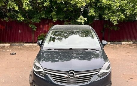 Opel Zafira C рестайлинг, 2016 год, 1 870 000 рублей, 1 фотография