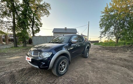 Mitsubishi L200 IV рестайлинг, 2012 год, 1 680 000 рублей, 8 фотография