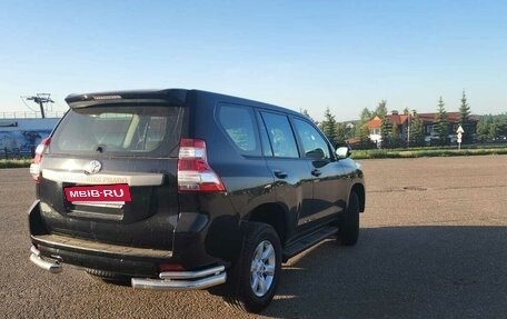 Toyota Land Cruiser Prado 150 рестайлинг 2, 2015 год, 3 499 000 рублей, 5 фотография