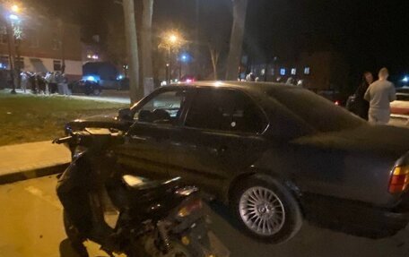 BMW 5 серия, 1988 год, 400 000 рублей, 8 фотография