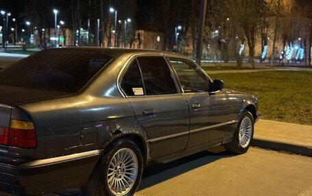 BMW 5 серия, 1988 год, 400 000 рублей, 15 фотография