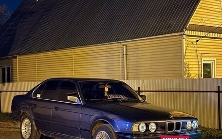 BMW 5 серия, 1988 год, 400 000 рублей, 4 фотография