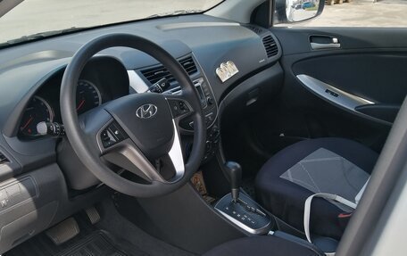 Hyundai Solaris II рестайлинг, 2015 год, 1 500 000 рублей, 2 фотография