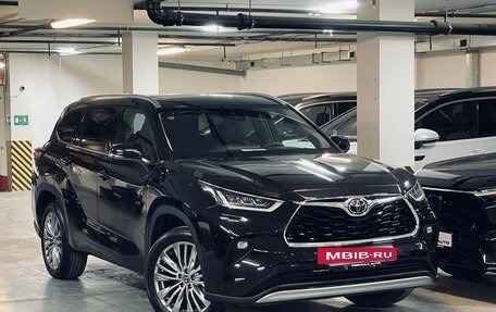 Toyota Highlander, 2025 год, 5 795 000 рублей, 3 фотография