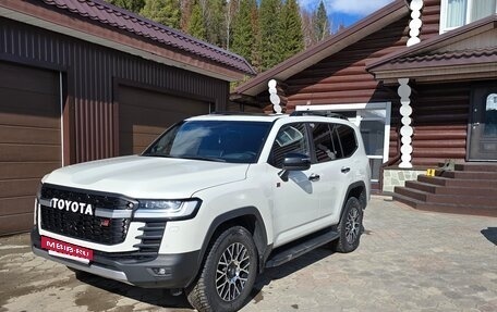 Toyota Land Cruiser, 2021 год, 11 000 000 рублей, 4 фотография