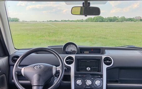 Scion xB II рестайлинг, 2004 год, 700 000 рублей, 11 фотография
