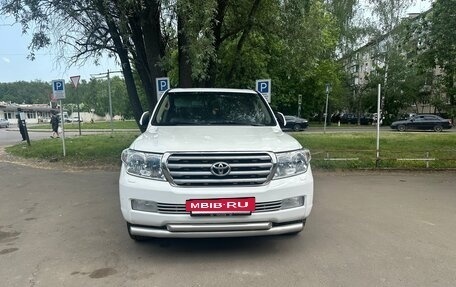 Toyota Land Cruiser 200, 2010 год, 2 700 000 рублей, 2 фотография