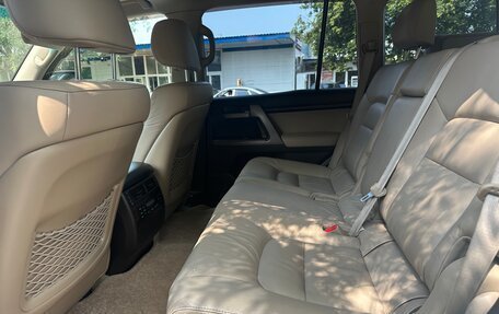 Toyota Land Cruiser 200, 2010 год, 2 700 000 рублей, 6 фотография