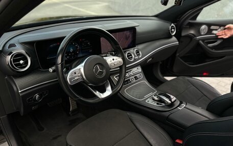 Mercedes-Benz E-Класс, 2018 год, 3 499 999 рублей, 4 фотография