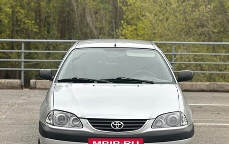 Toyota Avensis III рестайлинг, 2001 год, 625 000 рублей, 17 фотография