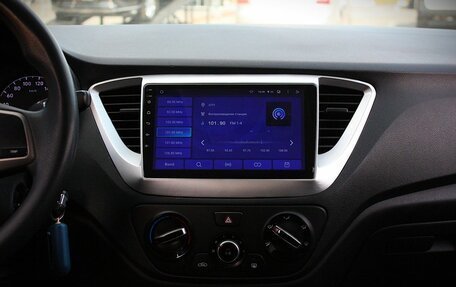 Hyundai Solaris II рестайлинг, 2019 год, 1 230 000 рублей, 11 фотография