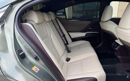 Lexus ES VII, 2019 год, 4 950 000 рублей, 19 фотография