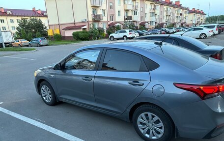 Hyundai Solaris II рестайлинг, 2018 год, 1 350 000 рублей, 5 фотография